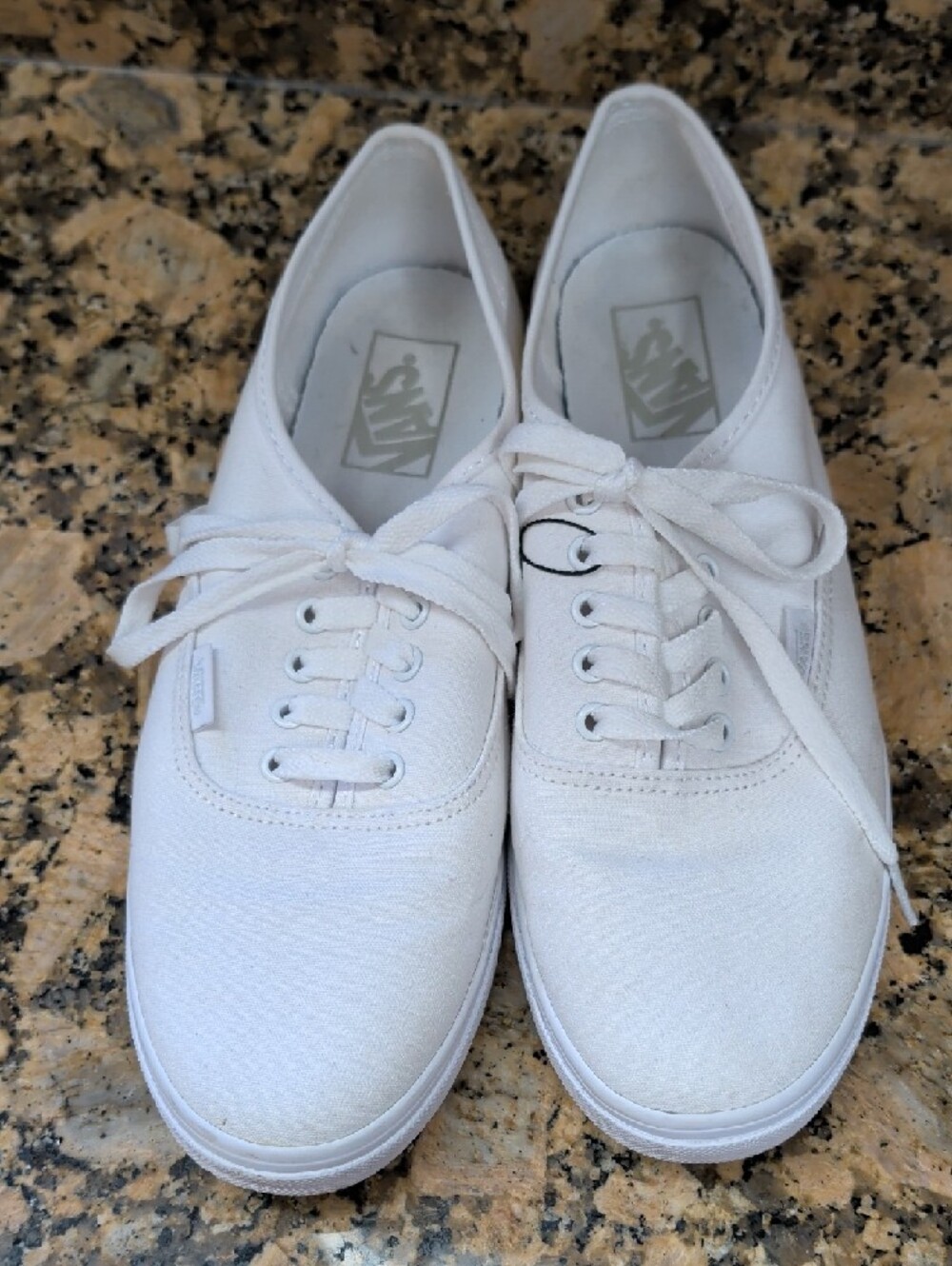 Vans White Low-Top Canvas Sneakers - Picture 3 of 4